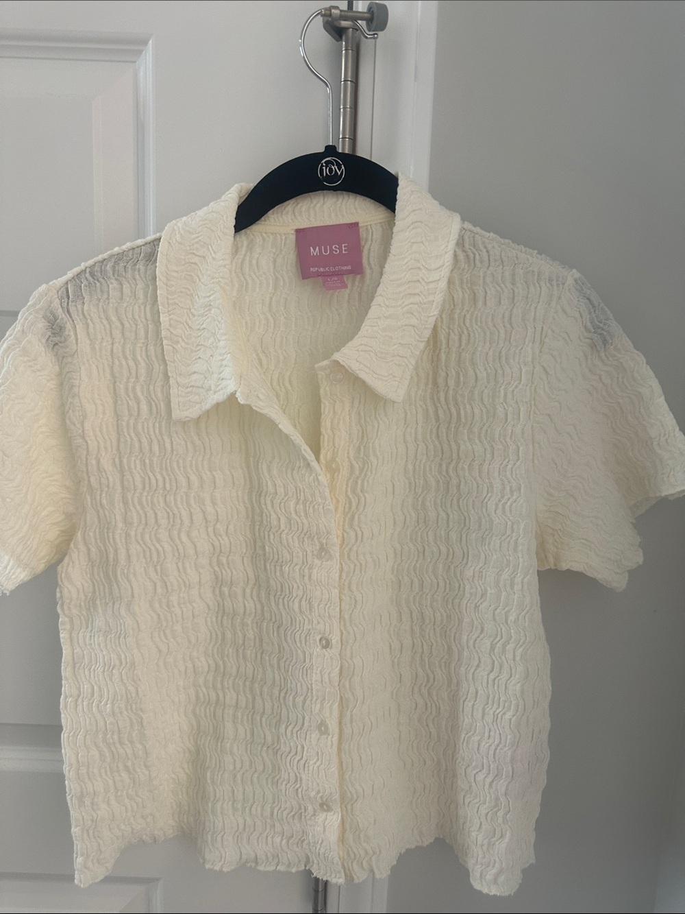 MUSE Cream Textured Short-Sleeve Button-Down Shirt
